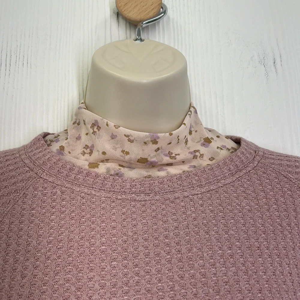 Free People - Light Pink Floral MockNeck Waffle Long Sleeve Crop Top Size XS